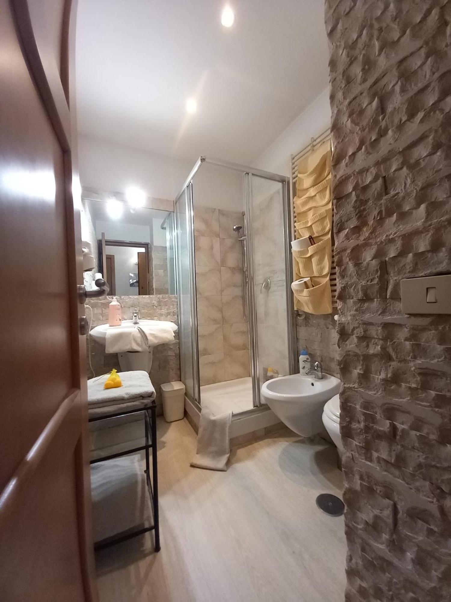 Отель Mila House Рим Экстерьер фото